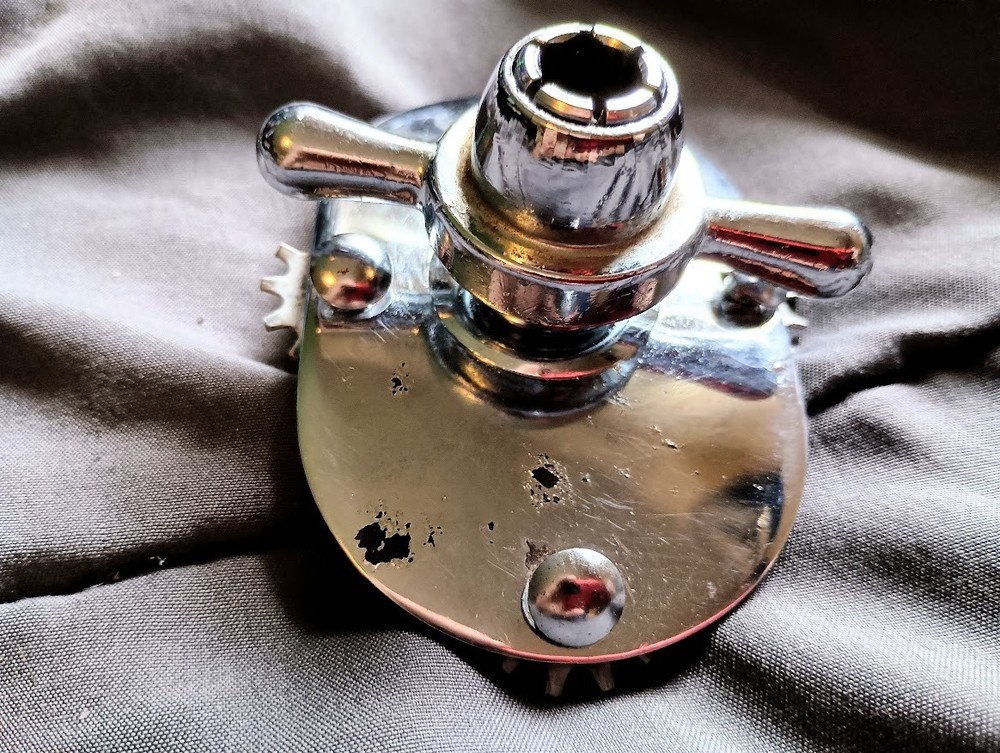 Rogers drums - Rogers script era straight mount (A)