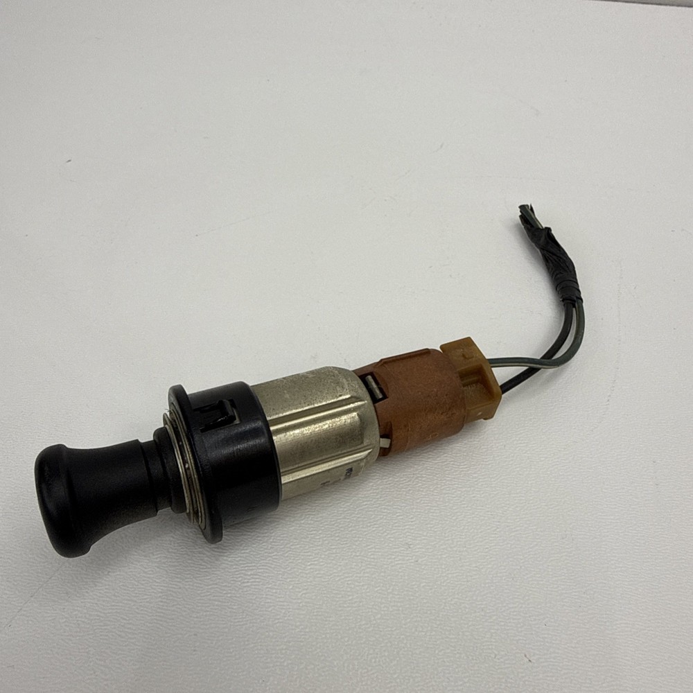 2001 ford excursion cigarette lighter