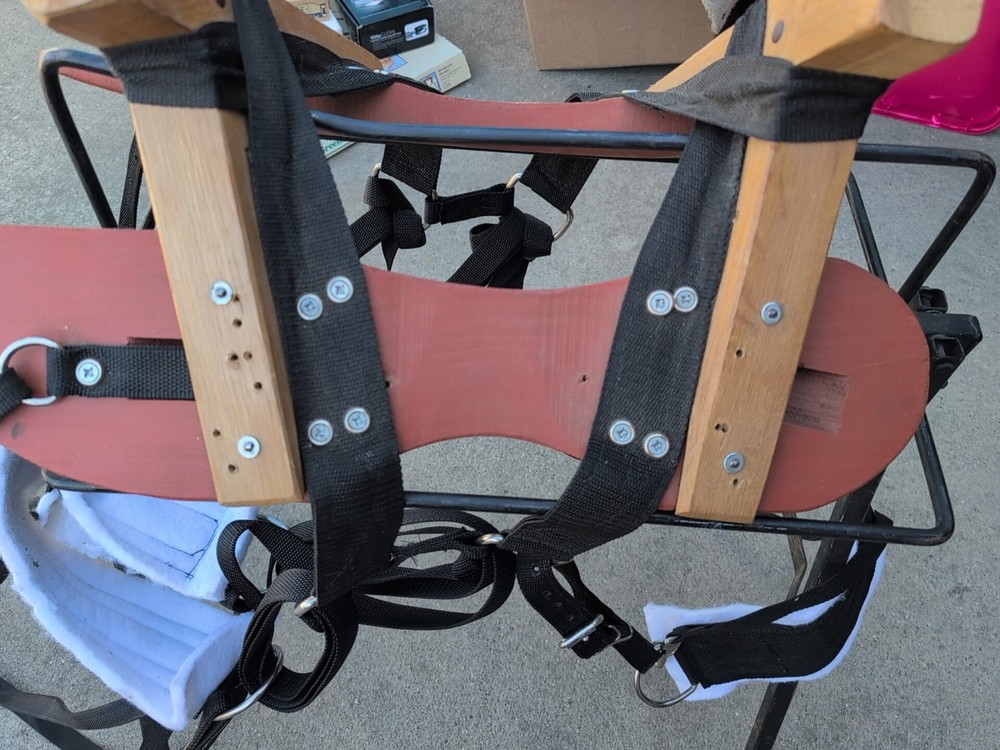 New camel saddle stool