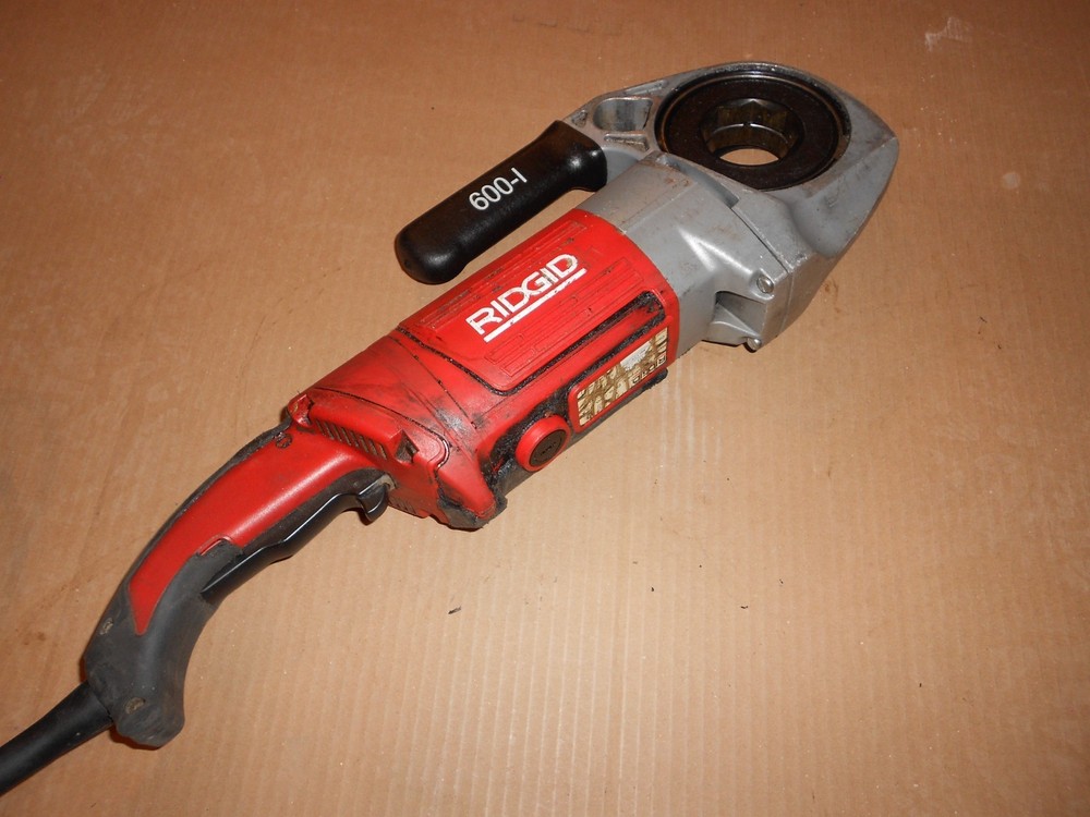RIDGID MODEL 600-i POWER PIPE THREADER WITH 3 DIES