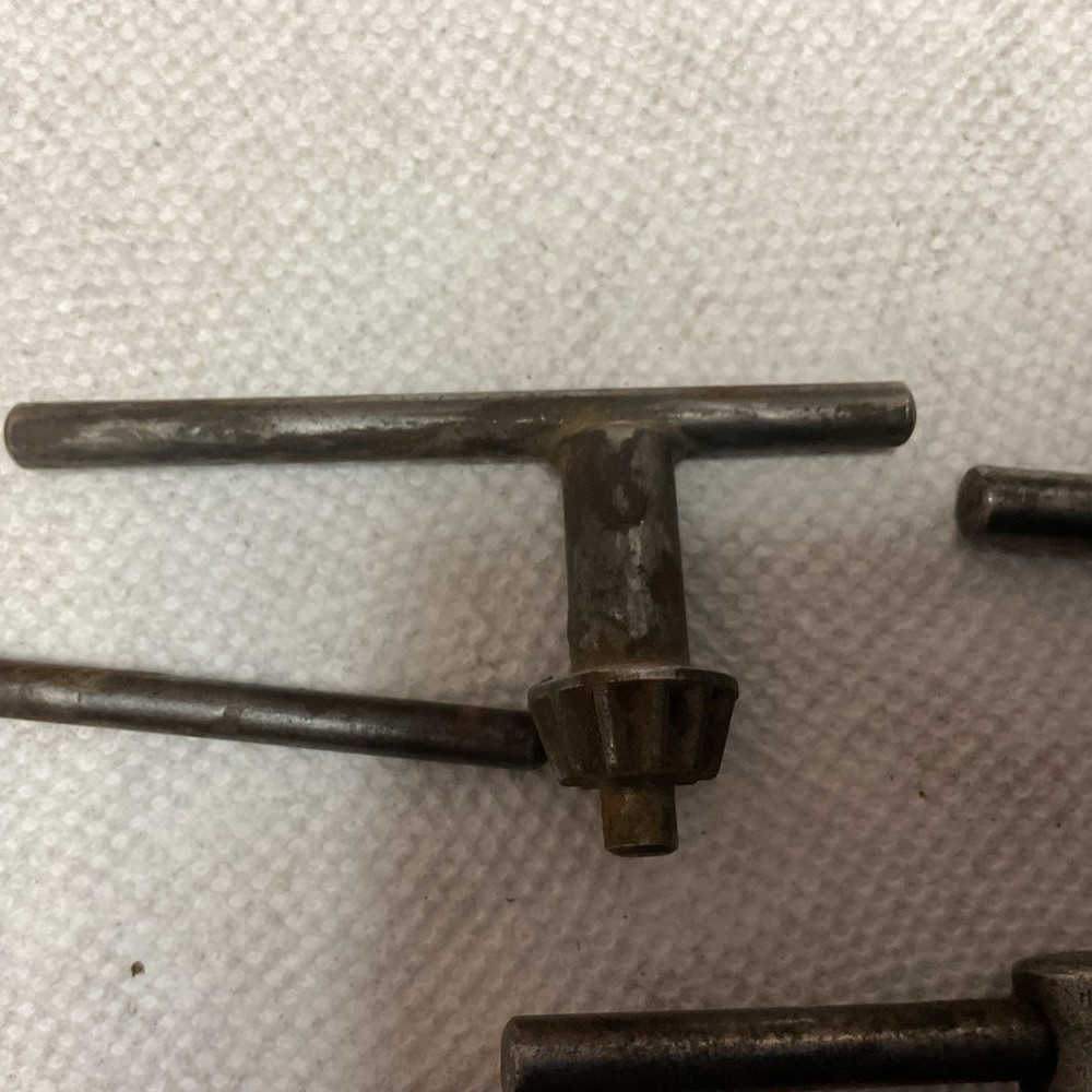 4 Vintage Drill Chuck Keys . 1 Marked.. OK