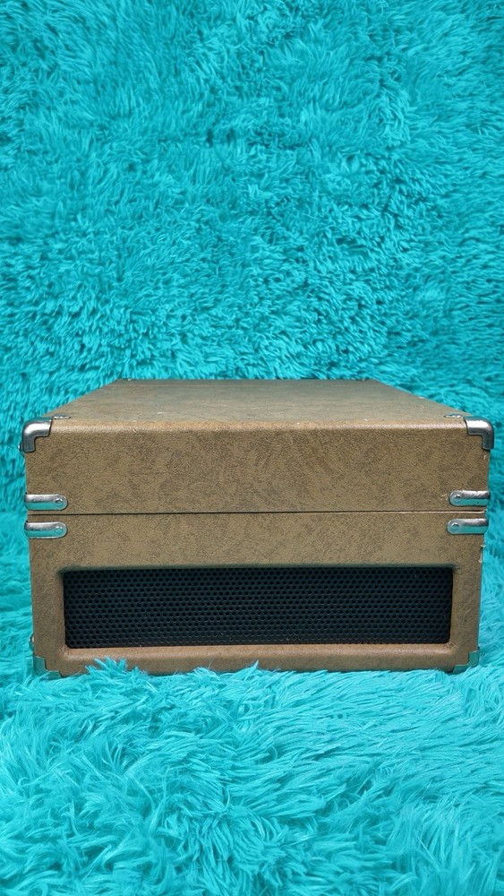 Pair of vintage Audiotronics record players (working)