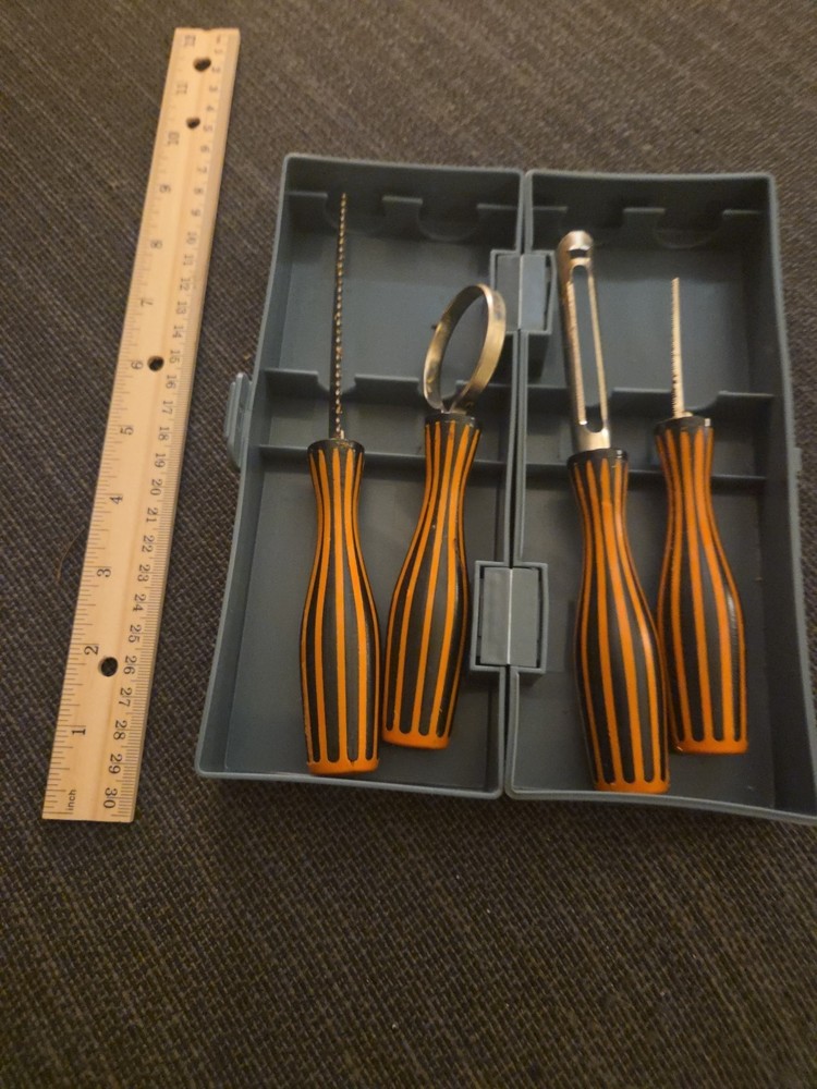 5 Pieces Pumpkin Carving Set Used