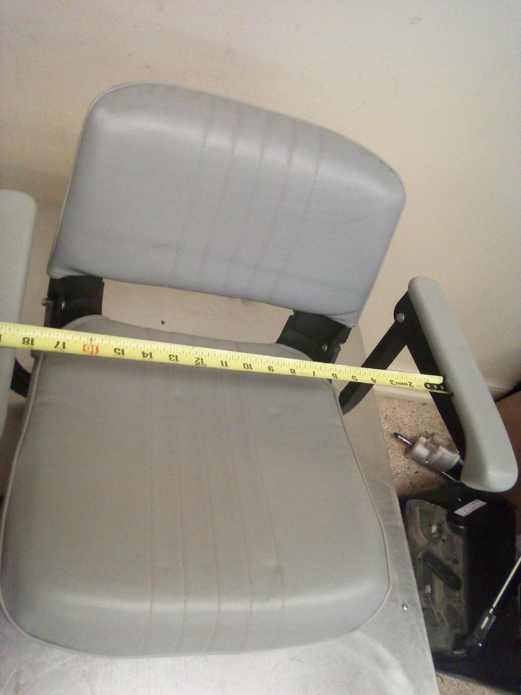 Pride Rally Mobility Scooter Seat 18" Gray ML1