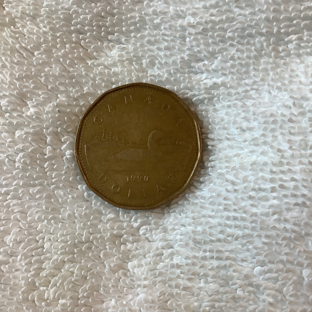 1990 Canada One (1) Dollar "Elizabeth ll" Coin