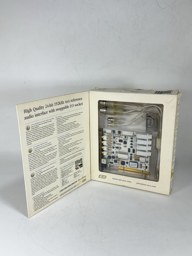 ESI Juli@ 24-bit 192kHz 4x4 Reference Audio Interface with Swappable I/O Socket