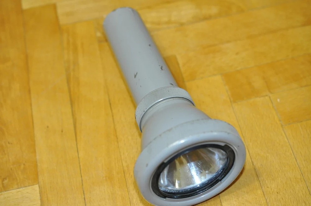 Vintage 1960 Soviet brass hevy DIVERS FLASHLIGHT lamp Scuba VMF