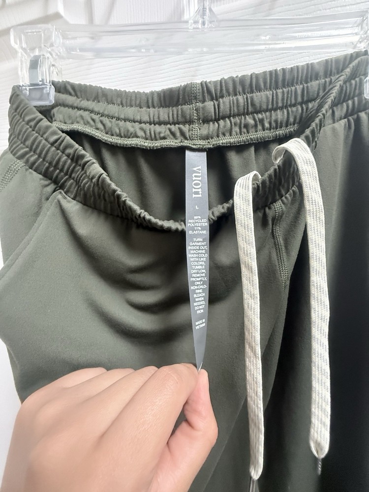 Vuori Performance Joggers