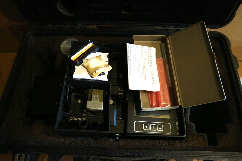 Corning Siecor X77 Fiber Core Alignment Fusion Splicer AS IS