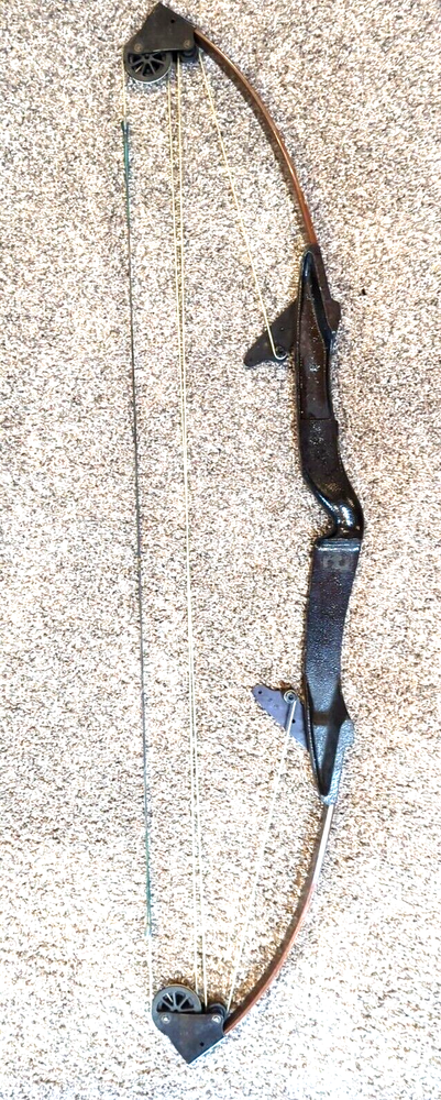 Vintage BEAR Archery Camo Compound Polar Ltd 39" String Length Bow as Pictured