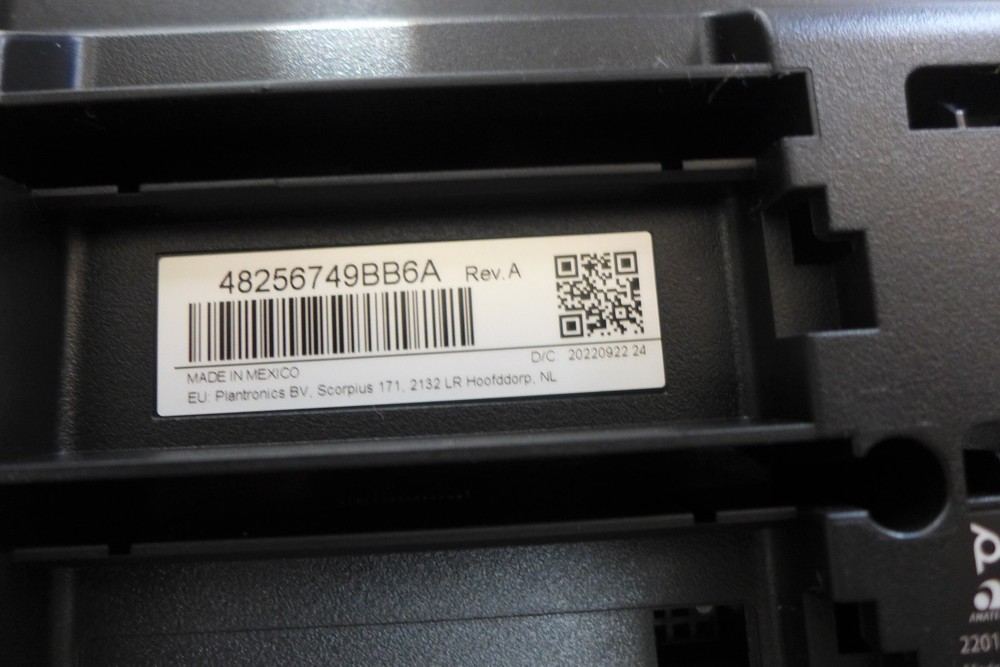 A5 POLYCOM POLY VVX-250 IP PHONE NEW. FREE SHIPPING