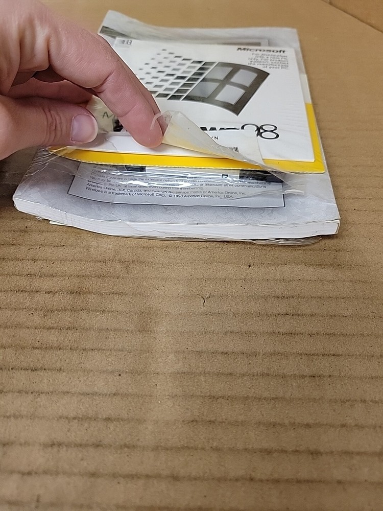 Windows 98 operating system with Boot Disk (floppy) +CD With Product Key *READ