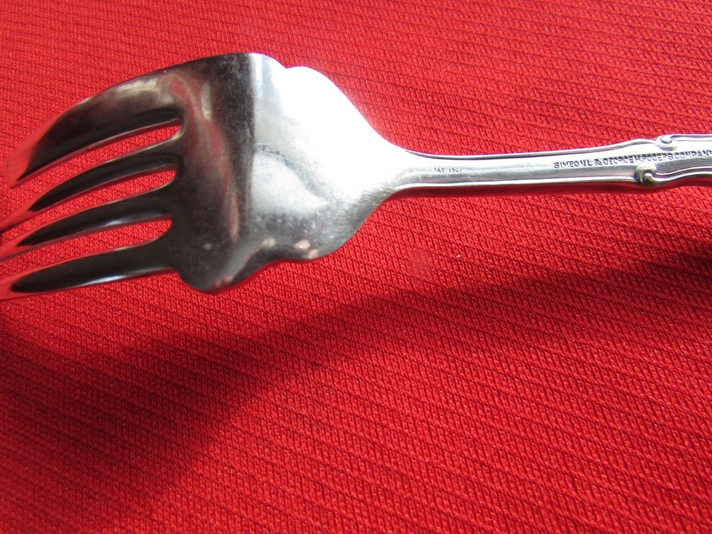 1900 Webster aka Warren Pattern Fish Serving Fork By S & G Rogers Silver Plate