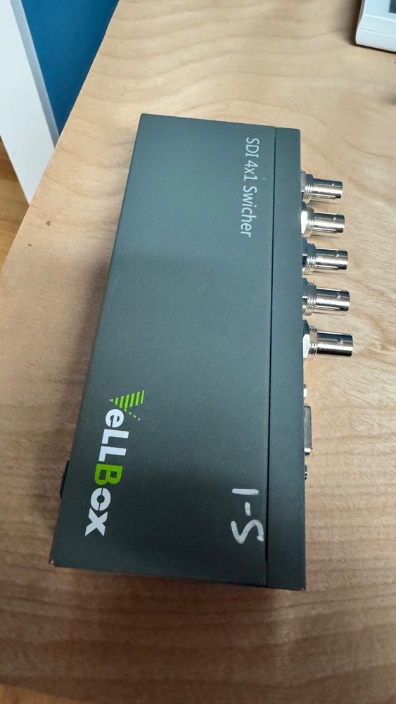 Vellbox SDI 4x1 Switcher (4 inputs 1 output)