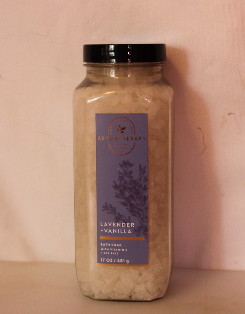 Bath & Body Works Aromatherpy Lavender + Vanilla Bath Soak 17 Oz.