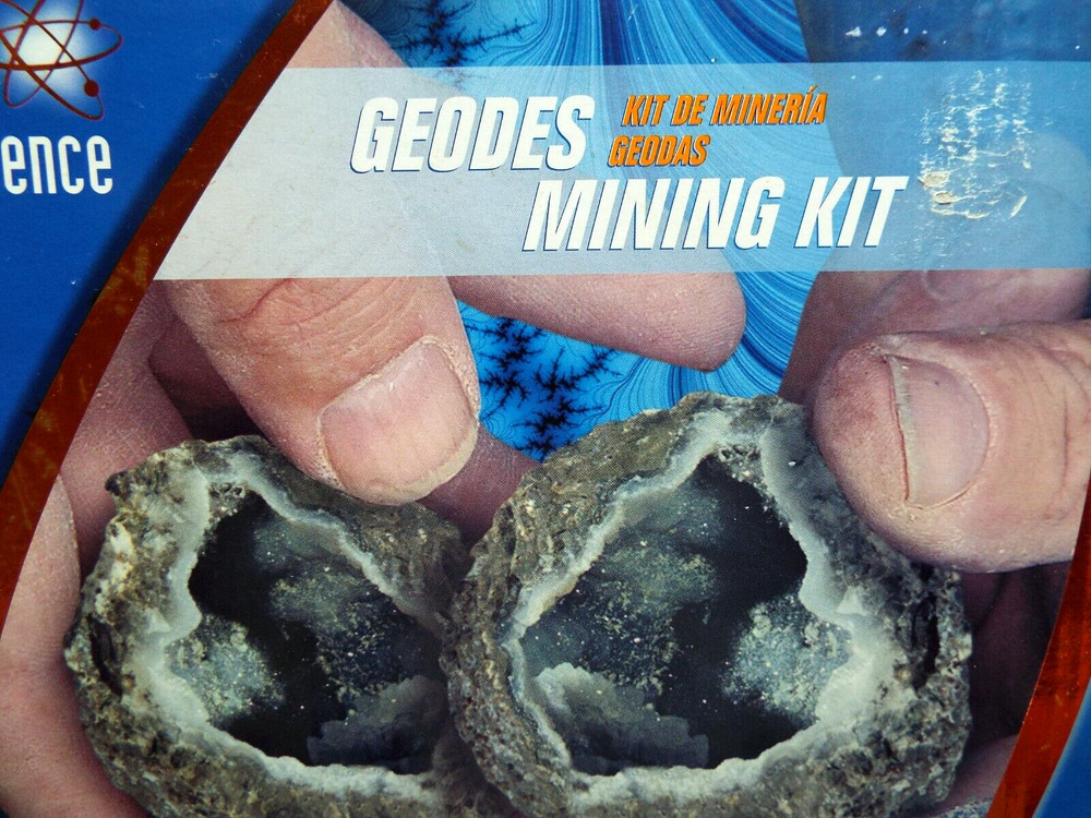 GEODES MINING KIT...EDU SCIENCE...DIG AND DISCOVER TREASURES