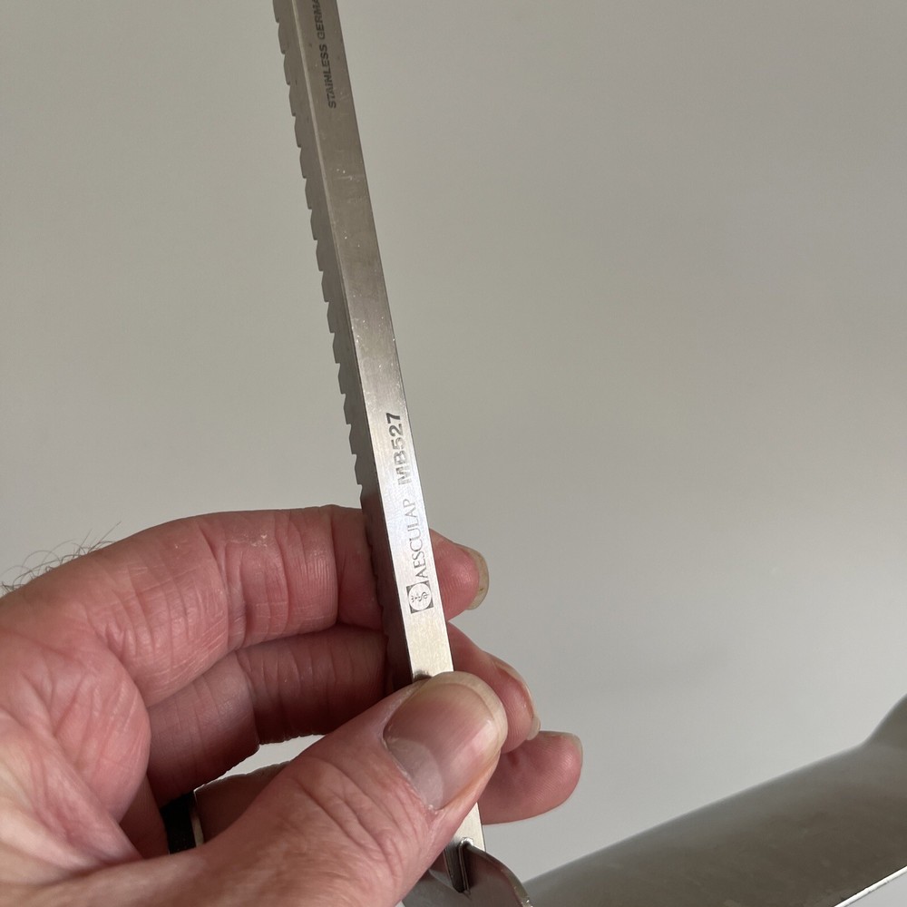 Aesculap MB527 Kelly Ring Retractor Blade, 2” x 6”