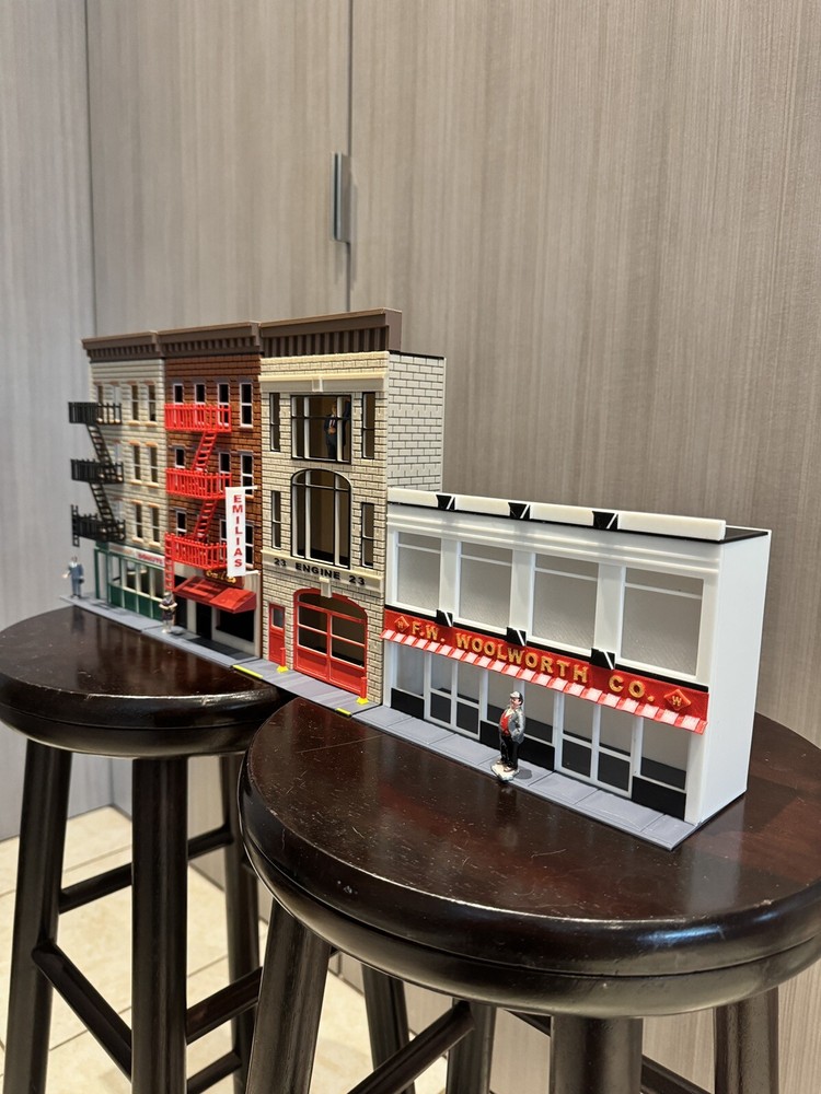 O Scale “Woolworth” Building flat kit