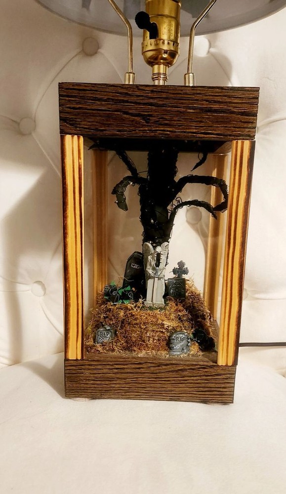 Cemetary Lamp