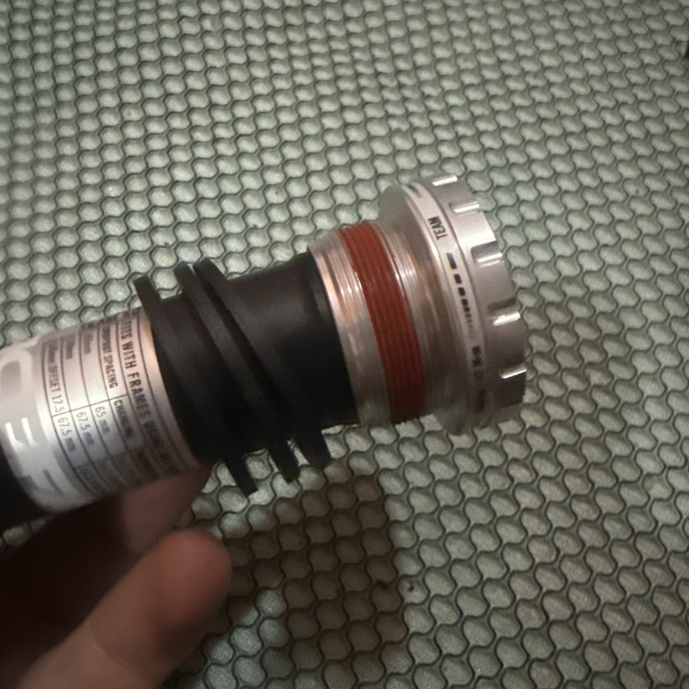 24mm RaceFace Team XC X-Type External Bottom Bracket: BSA 100mm BB Shell