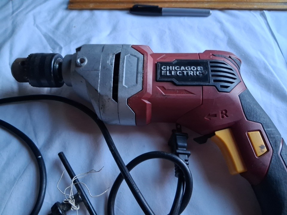 Chicago Electric Heavy Duty 1/2" Drill.