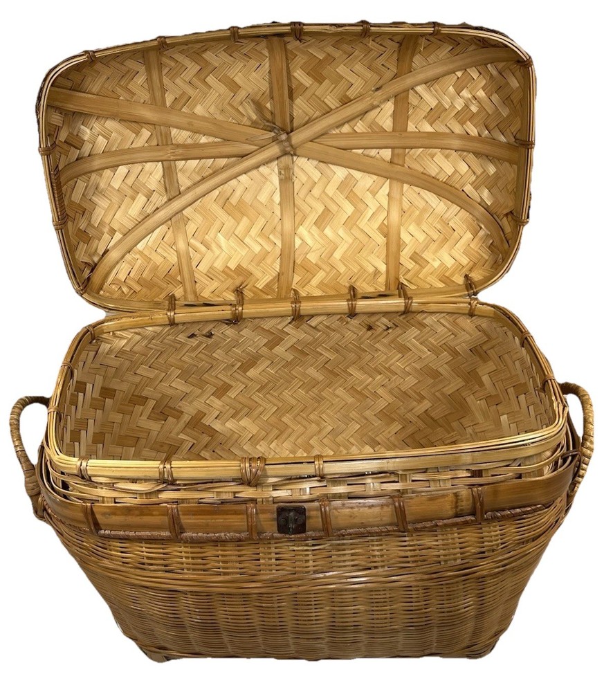 Lidded Herringbone Woven Basket Storage Trunk Split Bamboo Rattan Cane