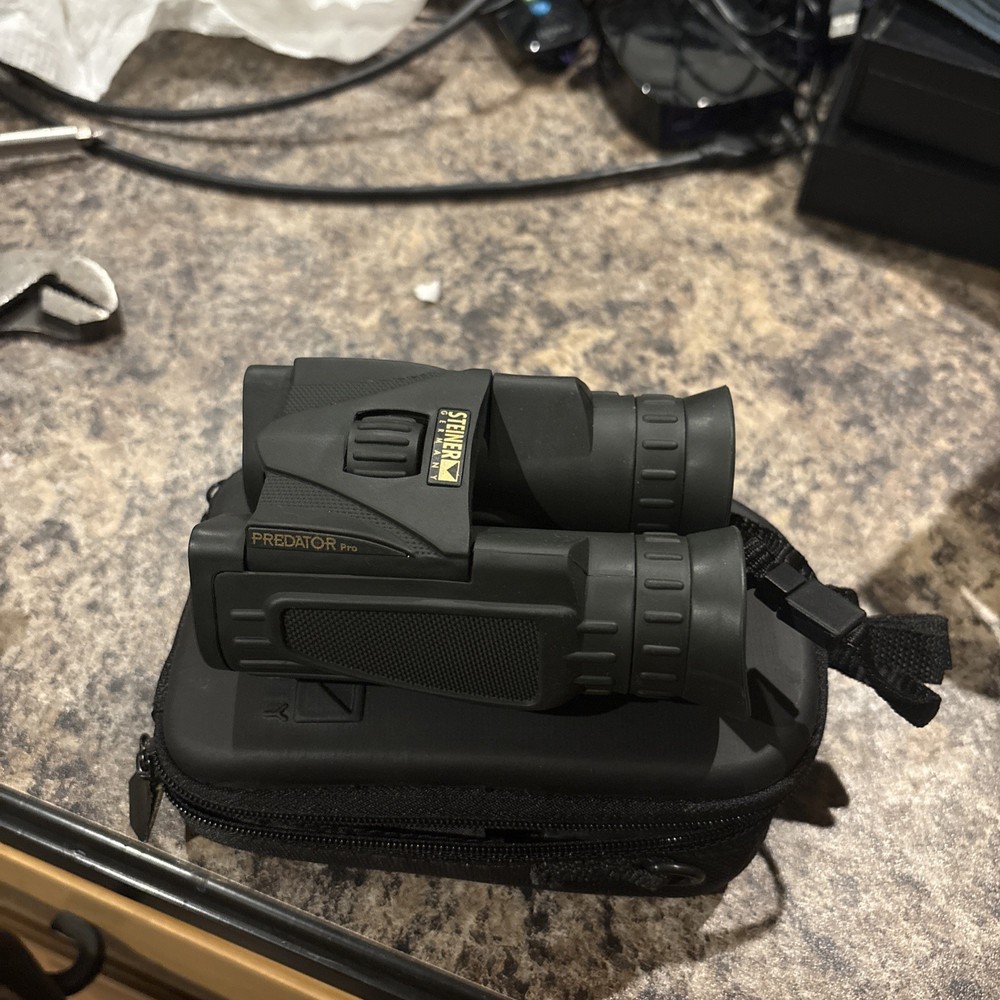 Steiner Predator Pro 10x26 Binoculars