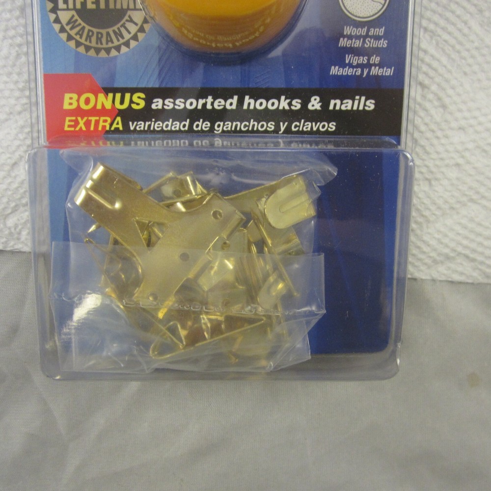 Stud StudSensor Edge Picture Kit Bonus Assorted Hooks And Nails Zircon 65946