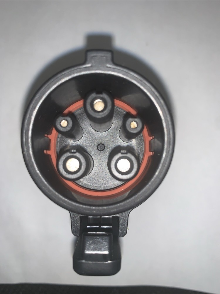 SEGUMA Tesla To J1772 adapter