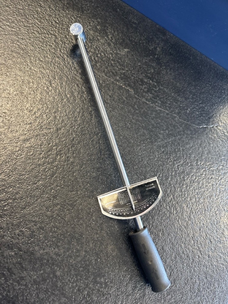 TORQUE WRENCH (P27008817)