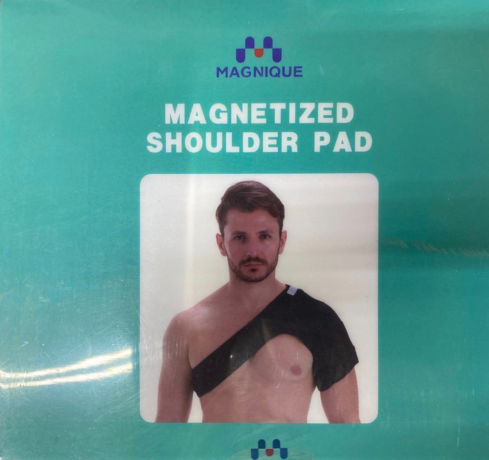 MAGNIQUE Magnetized Shoulder Pad, Negative-Magnetic-Field Protective Gear, Black