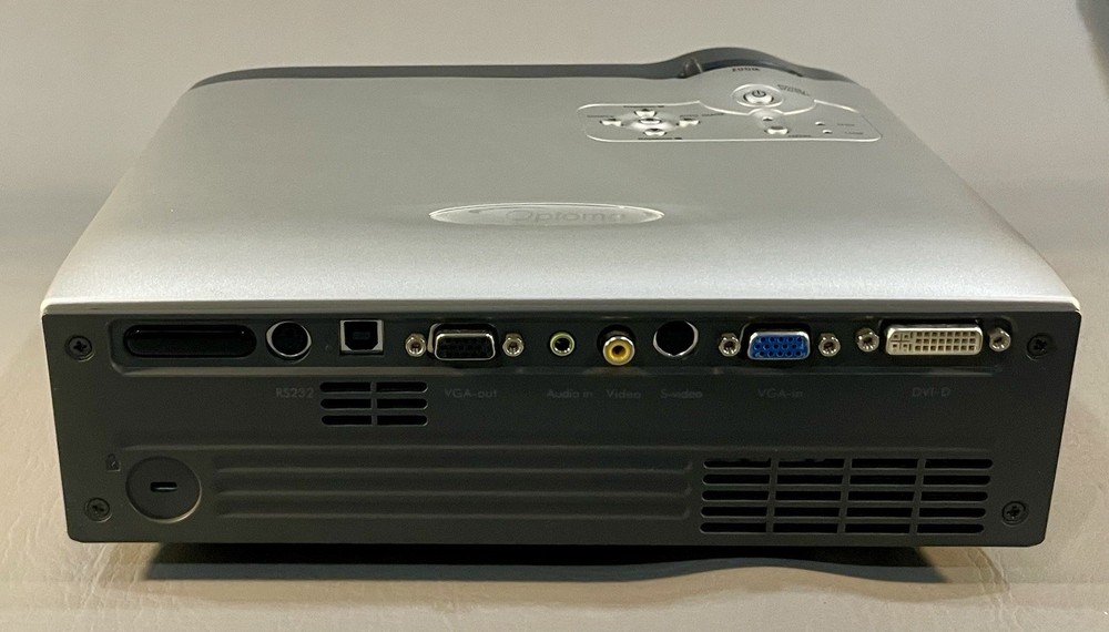 Optoma DLP Projector Display EP739 with Padded Case Owners Manual & Quick Guide