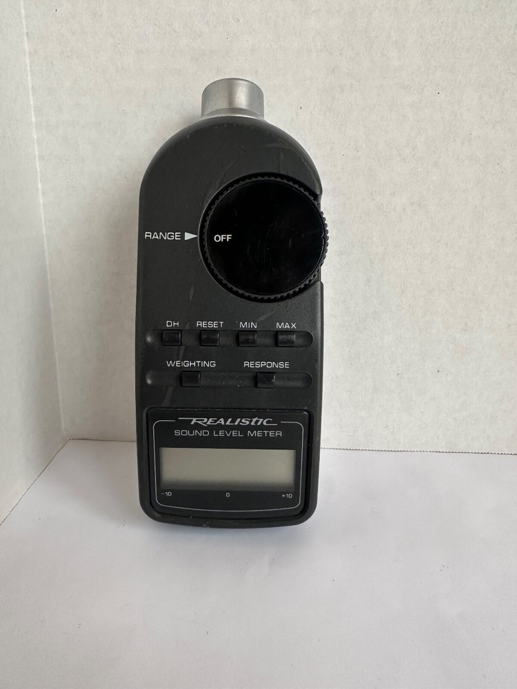 Realistic Sound Level Meter (33-2050)