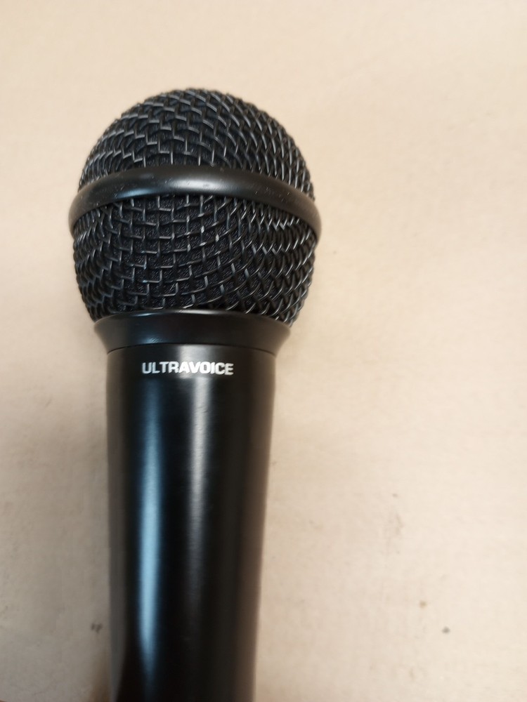 Behringer XM1800S Ultravoice Dynamic Microphone