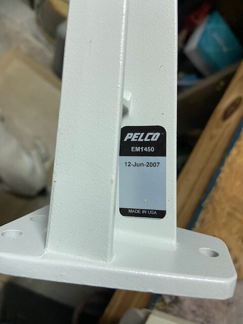 Pelco Weatherproof Housing with wall mount bracket Samsung Camera