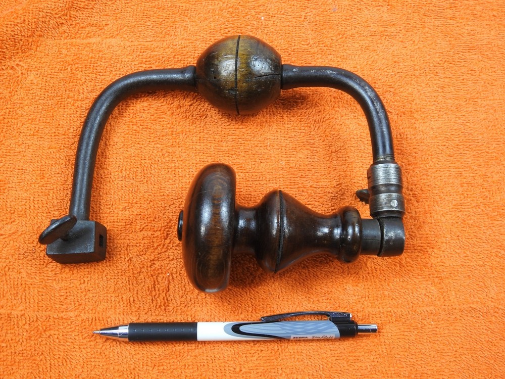Highly Collectable Undertaker`s folding Brace, auger, drill