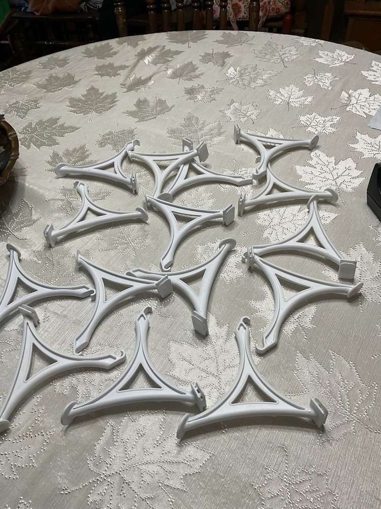 CLOSETMAID White Plastic 2 PcsShoe Shelf Support