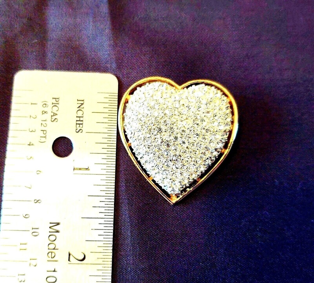 PRETTY HEART PIN~ RHINSTONE