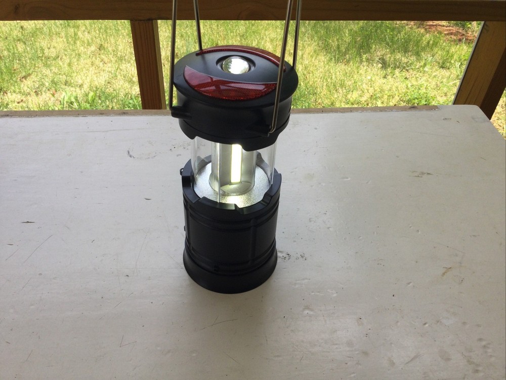 CAMPING LANTERN FLASHLIGHT AND BEACON Two In One With Box