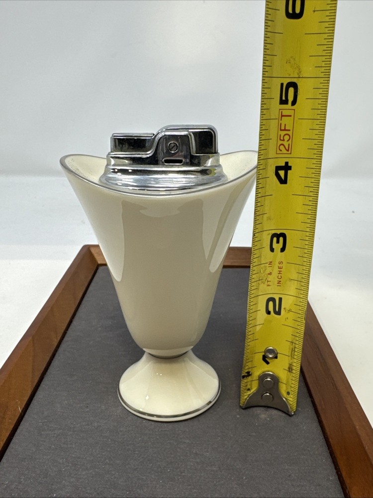 Working Mid-Century Ronson Silver tone Lenox Table lighter