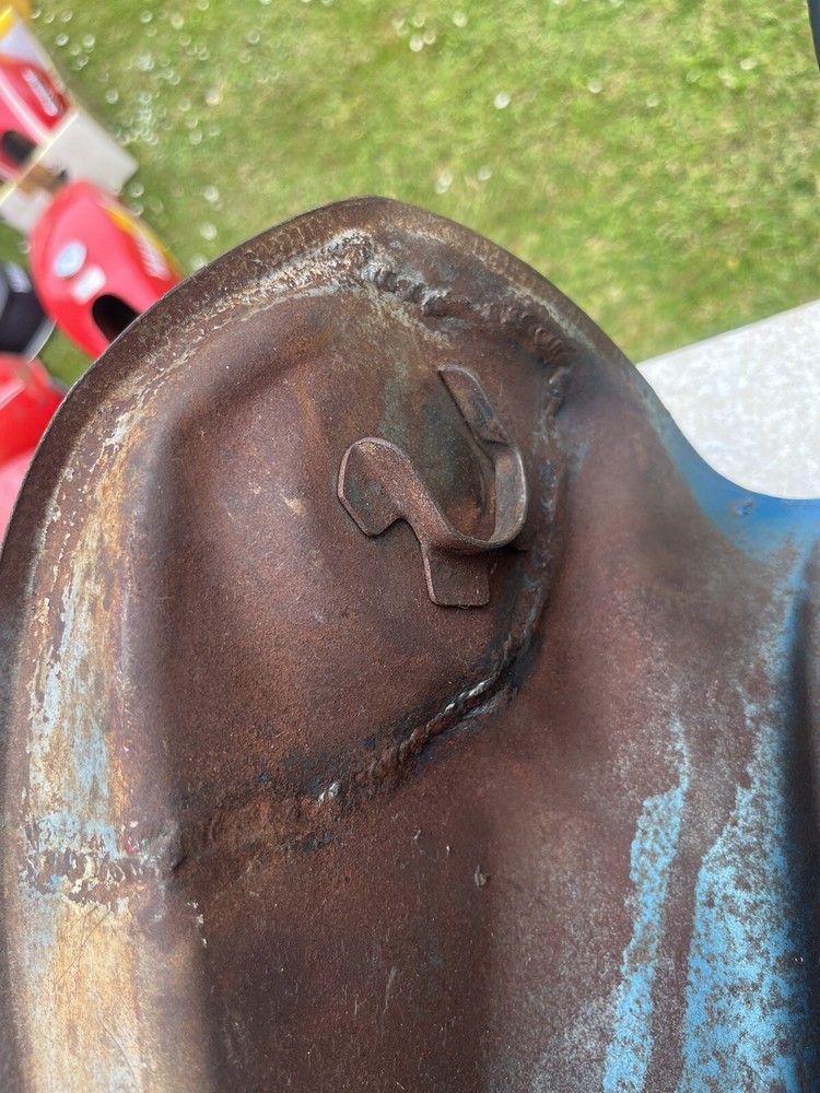 Suzuki Gt250 Fuel Tank
