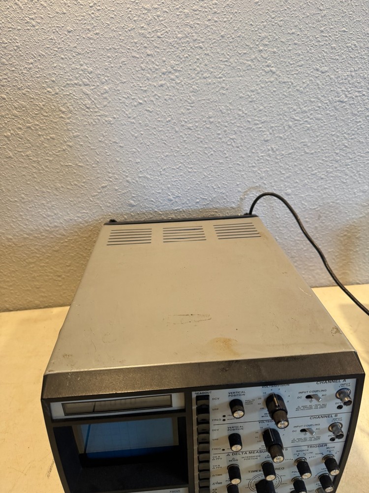 SENCORE SC61 60 MHz Dual-Trace Analog Oscilloscope Waveform Analyzer