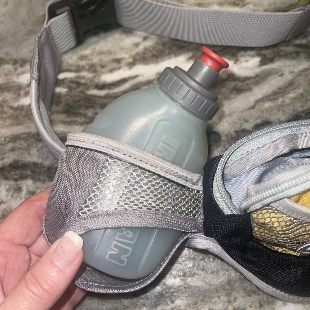 Ironman runners adjustable Hydration Running belt & Two (2) 10oz water bottles-M