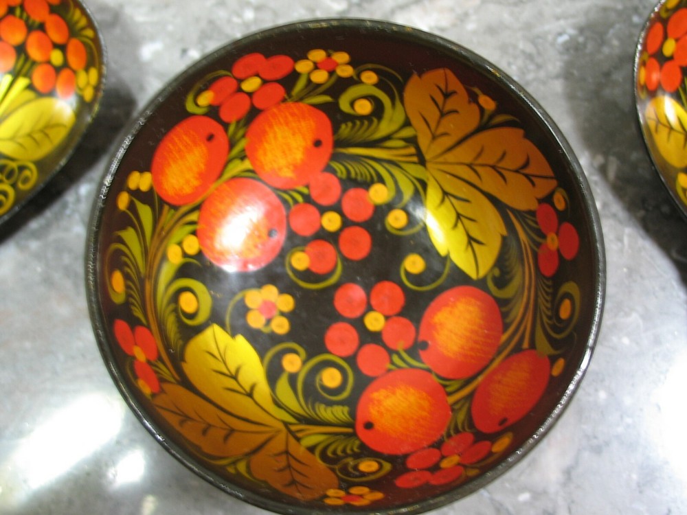 Russian vintage set : Bowl and two spoons.