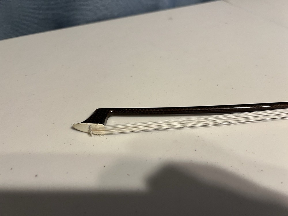 CodaBow Diamond GX Alabaster Violin Bow Needs New Hair