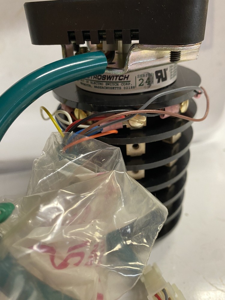 ELECTROSWITCH. 25PB205MD. 1440