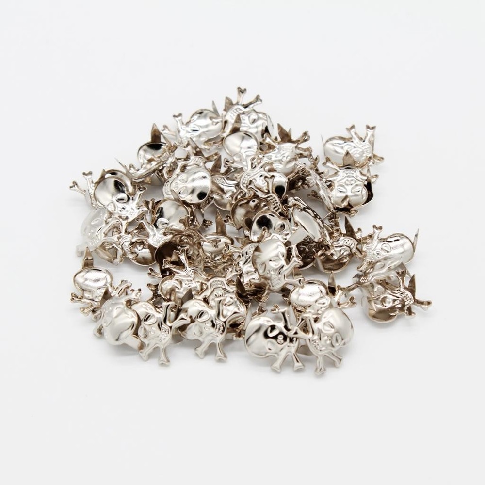 50Pcs Skull Studs Rock Rivet for