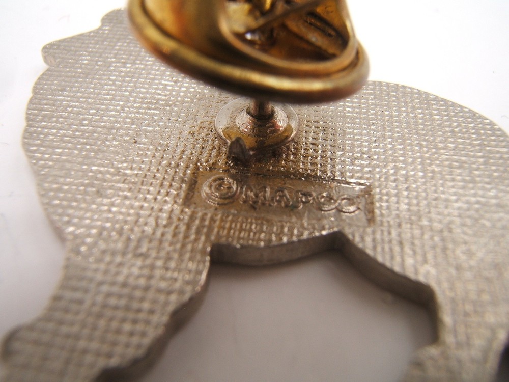 VTG ENAMELED COLLIE DOG LAPEL PIN
