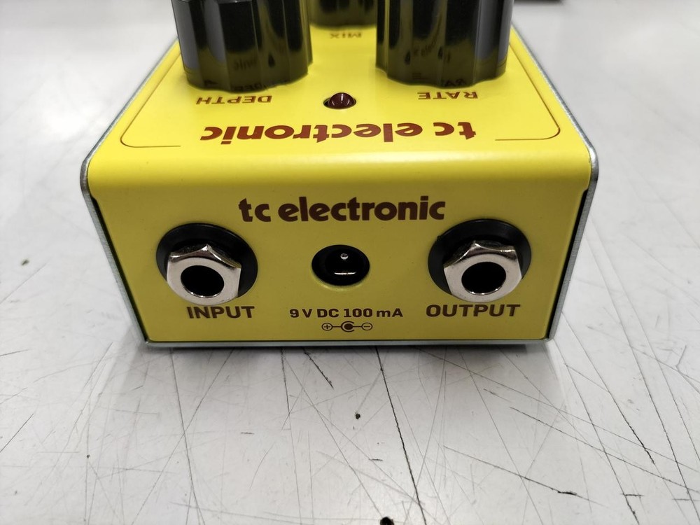 Tc Electronic Afterglow Chorus Effector