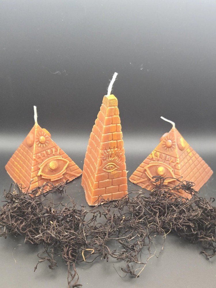 Pyramid Magical Candle – Manifestation, Power & Sacred Alignment